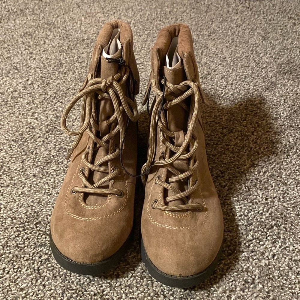 Brown boots BRAND NEW